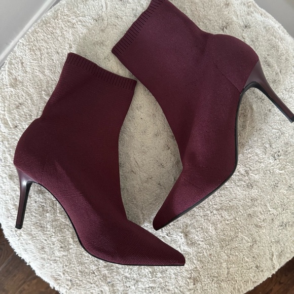 MANGO Burgundy Knit Ankle Boots Size 8.5 - Picture 1 of 9